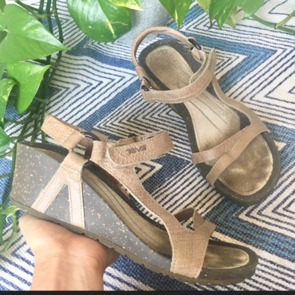 Teva Cabrillo sandals woman’s size 8